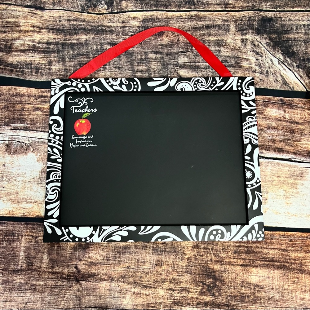 Teacher chalkboard gift is NWT